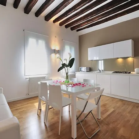 Apartment Cannaregio - Colleoni Holidays By Wonderful Italy Venice